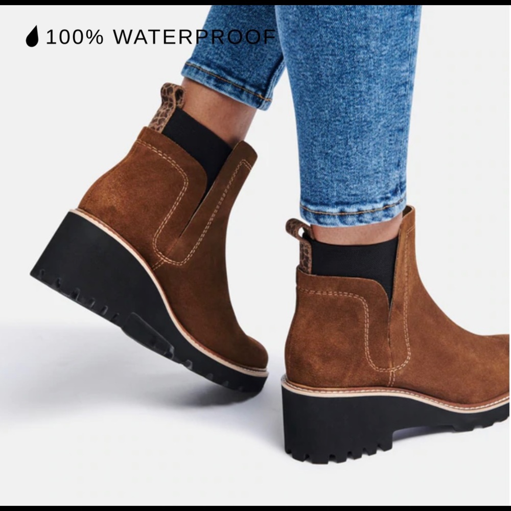 DOLCE VITA HUEY H2O BOOTS IN DK BROWN SUEDE **NEVER WORN
